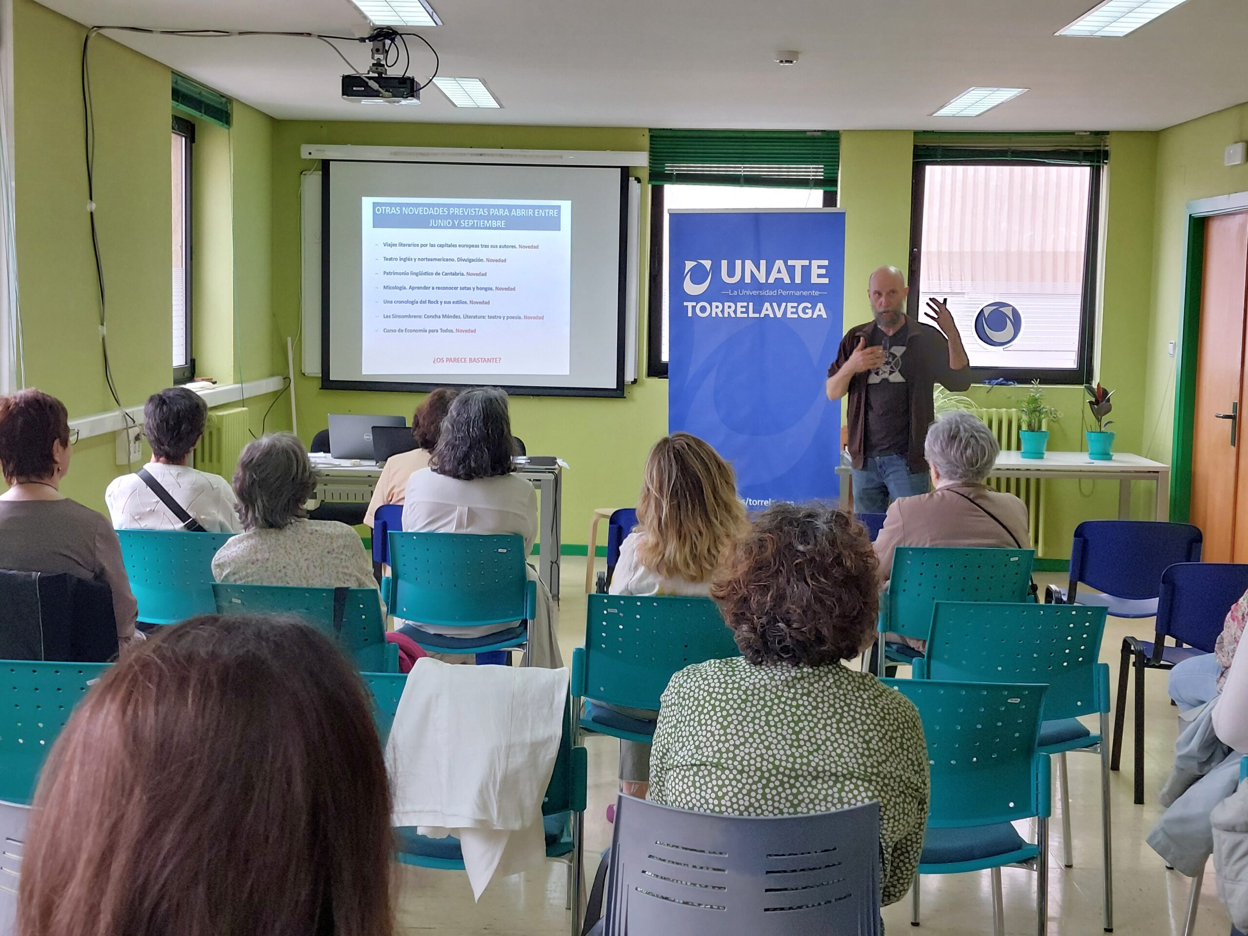 UNATE Torrelavega termina el verano presentando su nuevo programa en la Casa de Cultura