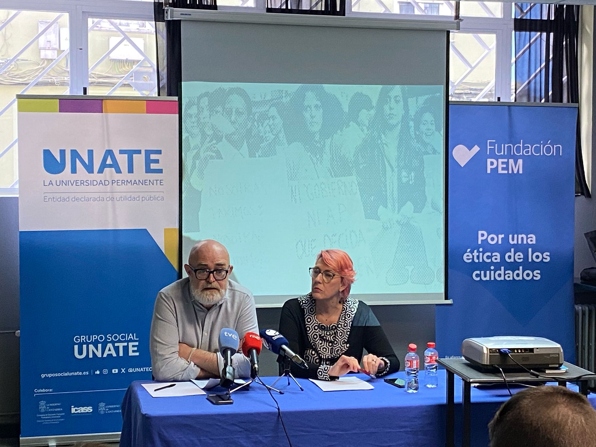 El Grupo Social UNATE anima al diálogo entre generaciones para un feminismo “fuerte y con futuro”